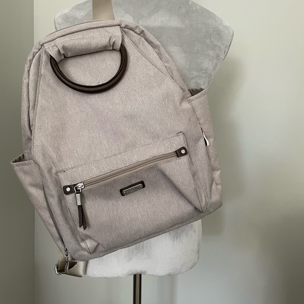 Baggallini All Day Backpack with RFD phone wristlet - only used a few times